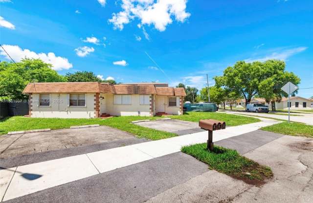 201 Columbus Pkwy photos photos