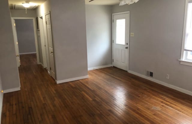 2219 Dickens Road Gallery 4
