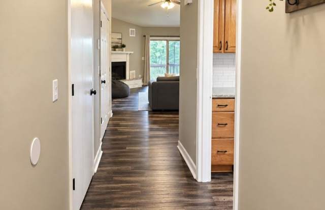 2 Bedroom Condo Minutes from Clemson University Gallery 3