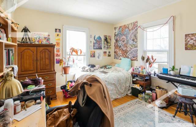 NO FEE! Amazing Home with 3 full Baths and Laundry in Unit! Cat Friendly, Parking Available photos photos