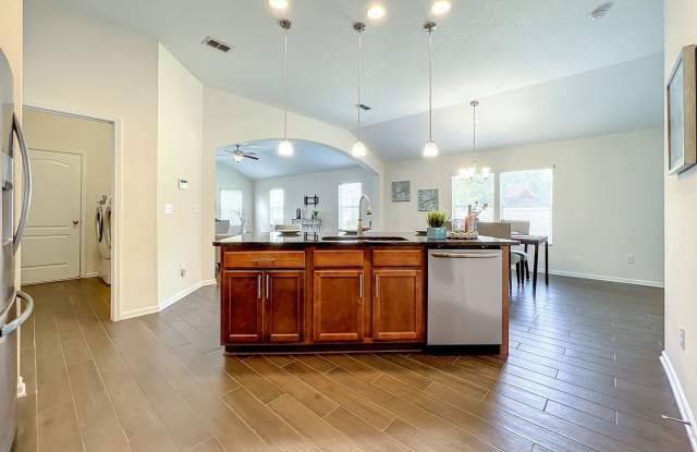12274 Itani Way Gallery 2