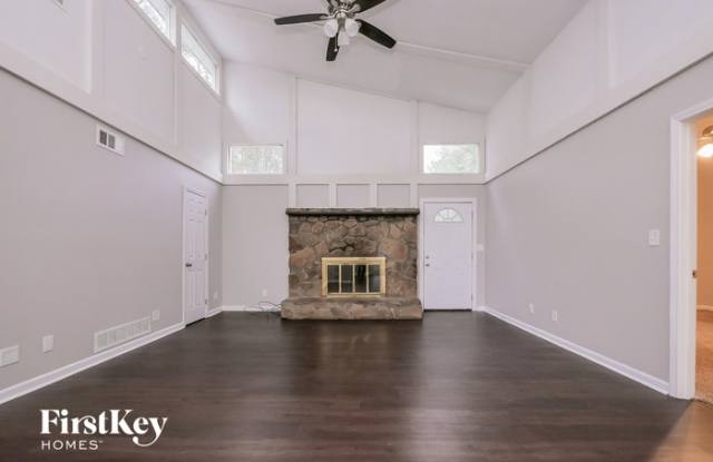 70 12 Springs Drive Gallery 2