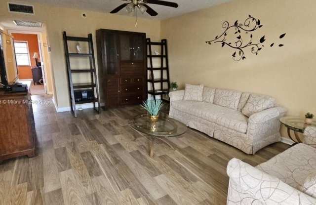 1044 Harwood D photos photos