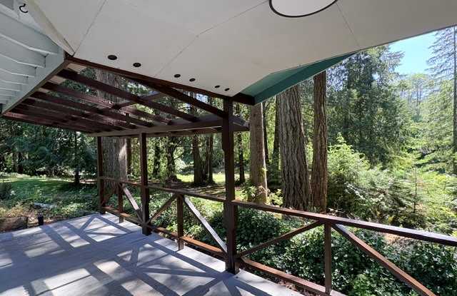 2118 Gravelly Beach Loop Northwest Gallery 1