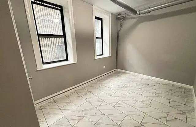 3043 Villa Avenue Gallery 4