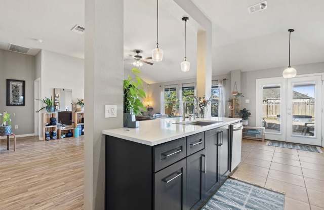 1552 Twin Cove Gallery 3