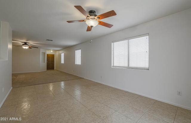 1449 E AVENIDA FRESCA -- Gallery 4