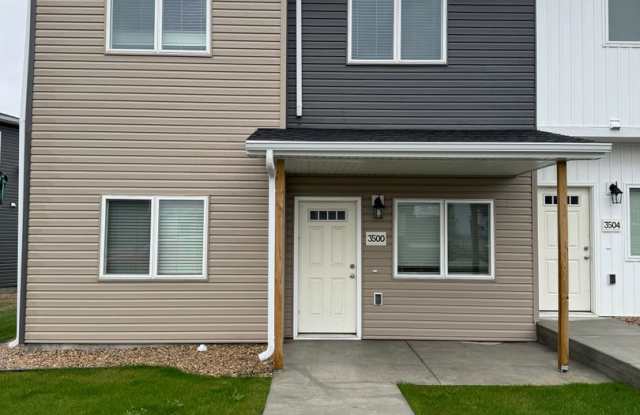 Townhome 2 Blocks from Legacy High School! photos photos
