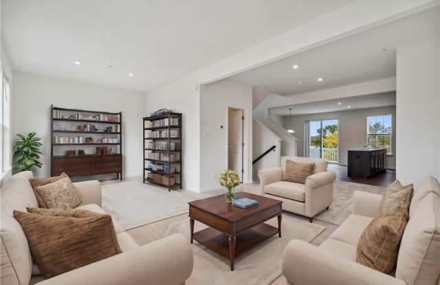 606 Dana Dr Gallery 2