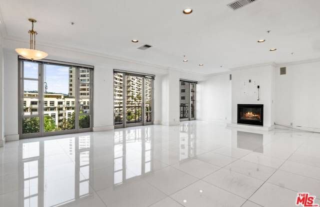 10580 Wilshire Blvd - 10580 Wilshire Boulevard, Los Angeles, CA 90024