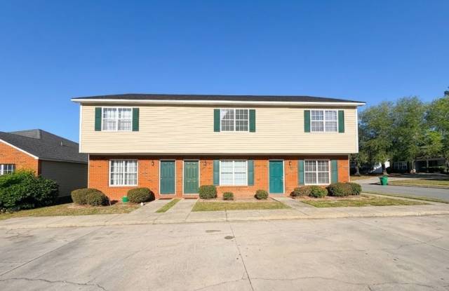 2 bed/ 2.5 bathroom townhome in Valdosta, GA photos photos