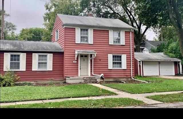 1070 LINCOLN Court - 1070 Lincoln Court, Birmingham, MI 48009