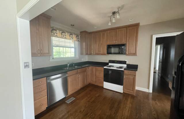 706 Canebrake Drive Gallery 2