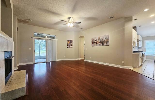 5891 GREEN POND Drive Gallery 2