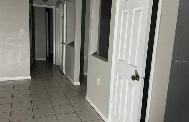 5509 RIDDLE Road Gallery 4