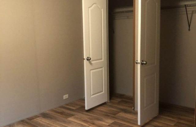 200 Falcon Dr. photos photos