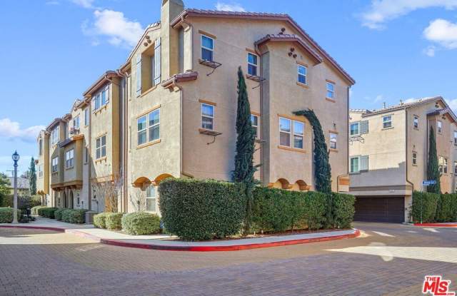 14122 W Willow Ln photos photos