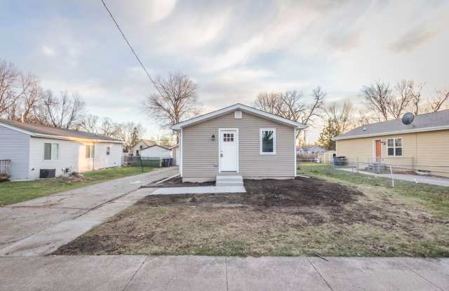 Updated 3 bedroom with detached garage photos photos