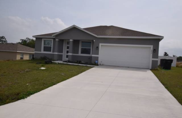 Beautiful 4 bedrooms/ 2.5 baths home with a 2 car garage for rent at 642 Desmoines Ct. Poinciana, FL 34759. photos photos Beautiful 4 bedrooms/ 2.5 baths home with a 2 car garage for rent at 642 Desmoines Ct. Poinciana, FL 34759. photos photos