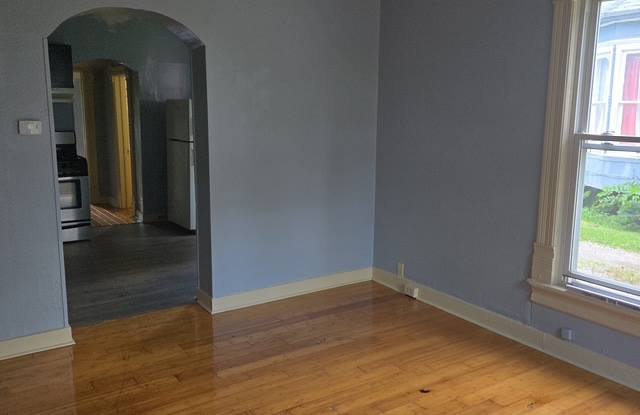 647 West Lexington Avenue - A Gallery 2