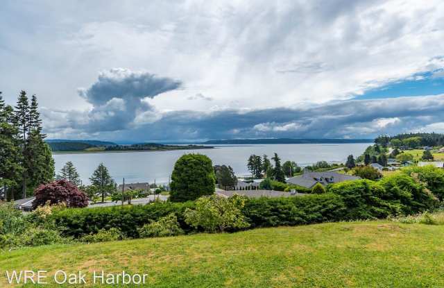 3190 SW Greatview Place - 3190 Southwest Greatview Place, Oak Harbor, WA 98277