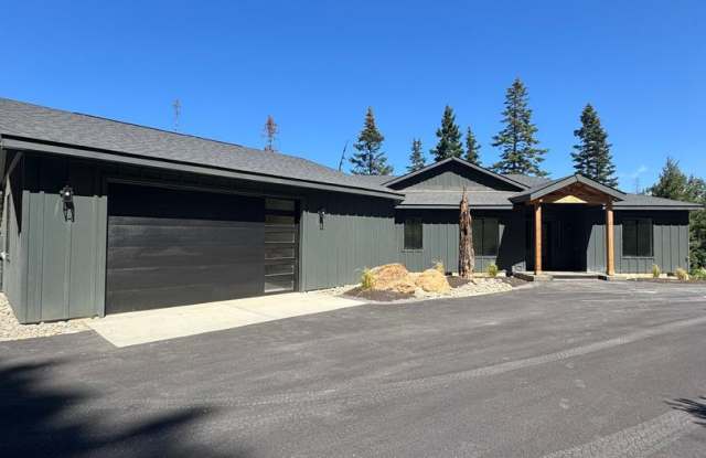 Luxury Rural Home Close to Town for Lease photos photos