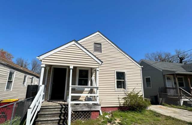 2 bed house with big yard in Petersburg Va! photos photos