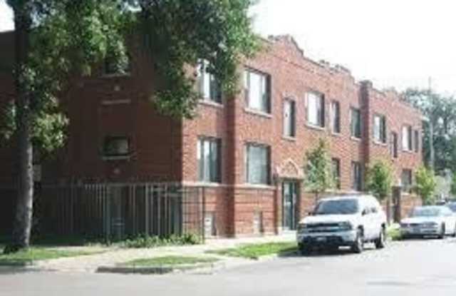 3922 W Augusta Boulevard - 3922 West Augusta Boulevard, Chicago, IL 60651