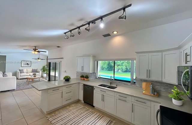 18623 SW 83rd Pl Gallery 3