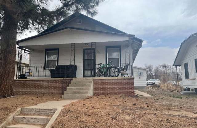 4 Bedroom - PRE-LEASING FOR JUNE photos photos