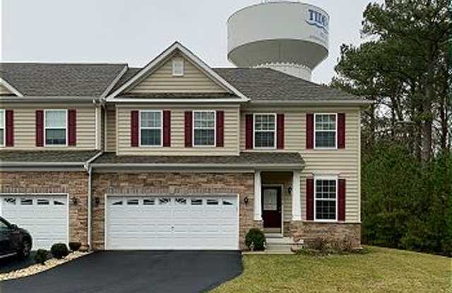 Furnished Townhome in Eagle Point Gallery 1