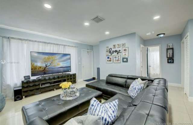 5900 West 12th Court Gallery 4