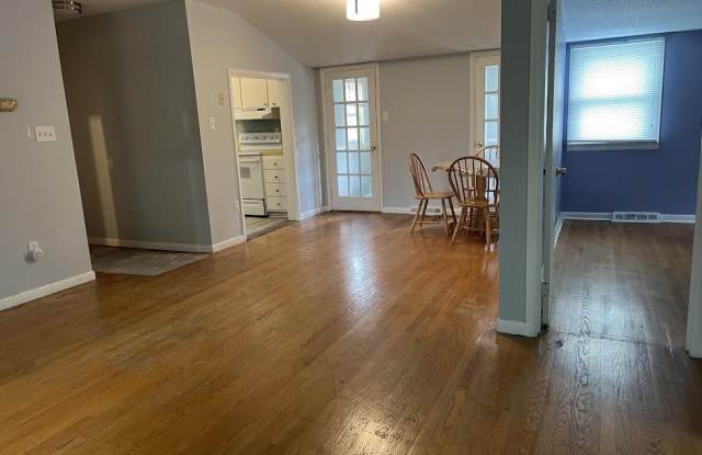 12324 GREENSPRING Avenue Gallery 4