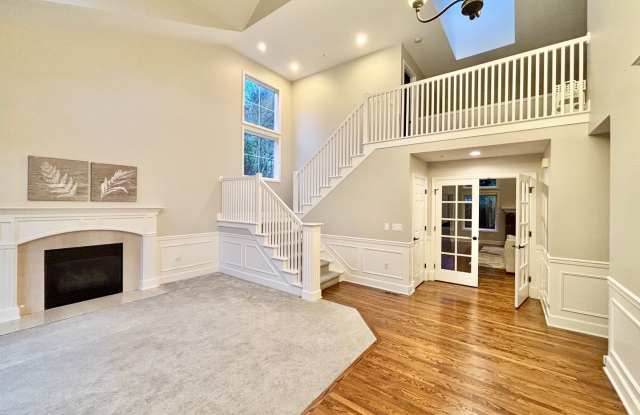 Luxurious 4BR Bellevue Oasis For Rent Gallery 4