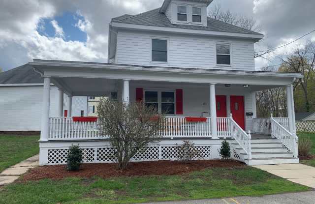 271 Groveland Street photos photos
