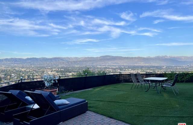 3641 Sunswept Dr photos photos