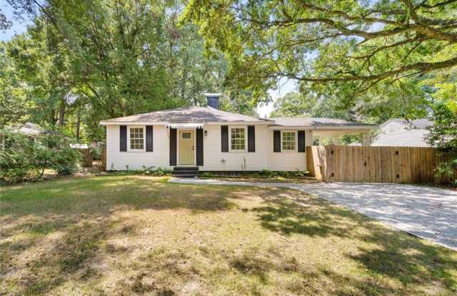 359 Hillwood Cir E - 359 Hillwood Circle East, Mobile, AL 36608