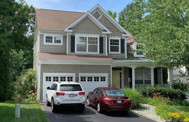 4924 BREEZE WAY Gallery 2