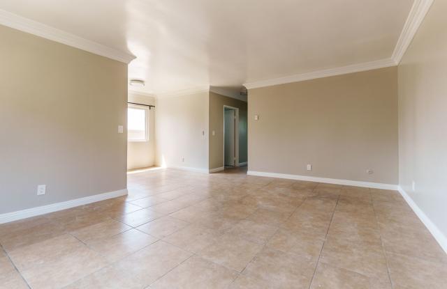 1349 Grove Ave photos photos