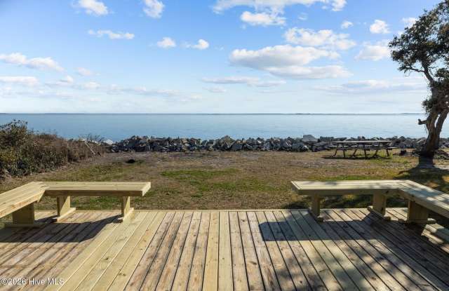 662 Island Road Gallery 2