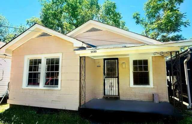2133 Eldridge Avenue photos photos