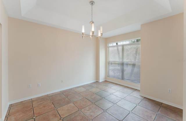 3845 GATLIN PLACE Circle Gallery 3