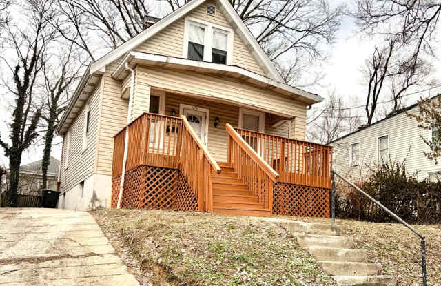 2 or 3 Bed/1 Bath House for Rent! photos photos