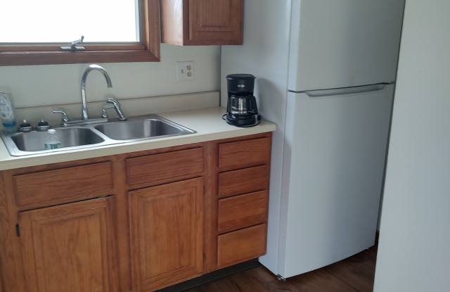 826 Elm Avenue photos photos