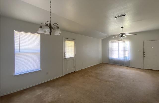 2802 Ashley Dr Gallery 4