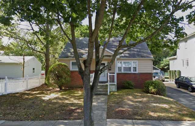 107 LAUREL Avenue photos photos