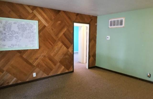 1321 Catalina Gallery 3