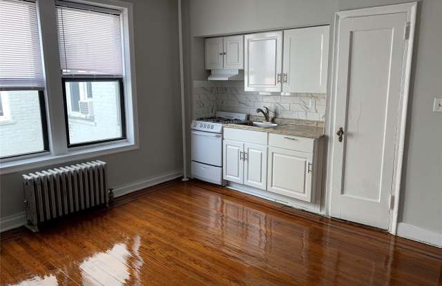 215 E Broadway photos photos