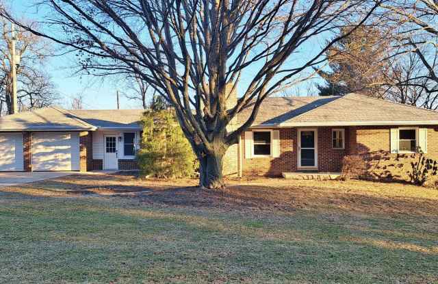 3 Bed / 1-1/2 Bath Single Family Home w/ 2-Car Garage photos photos