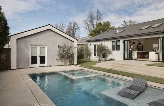 13916 La Maida Street photos photos